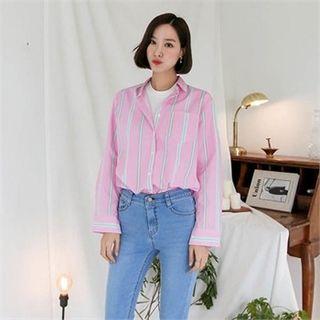 Pocket-front Stripe Colored Shirt