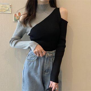 Two-tone Mock Turtleneck Cold-shoulder Knit Top