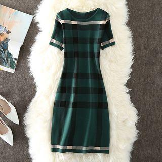 Plaid Short-sleeve Midi Knit Dress