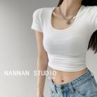 Skinny U-neck Crop T-shirt