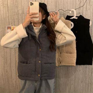 Mock-neck Sweatshirt / Padded Corduroy Vest