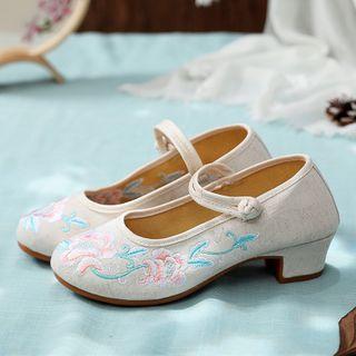 Embroidered Low-heel Hanfu Pumps