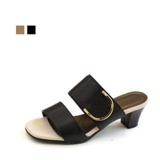 Metal Trim Sandals