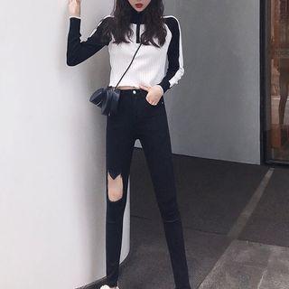 Distressed High-waist Cropped Jeans / Color-block Long-sleeve Knit Top