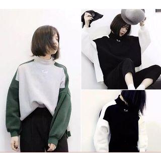Boxy Embroidered Two-tone Sweatshirt