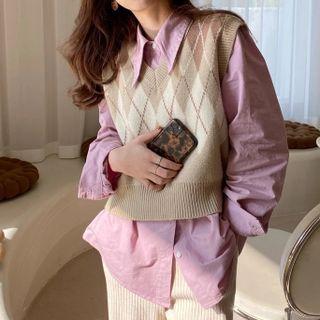 V-neck Cropped Lattice Knit Vest