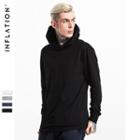 Long-sleeved Hooded T-shirt