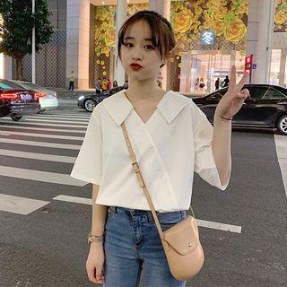 Short-sleeve Collared V-neck Shirt