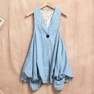 Lace Panel Floral Vest