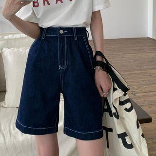 Denim Straight Leg Shorts / Lettering T-shirt