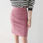 Seam-detail H-line Skirt