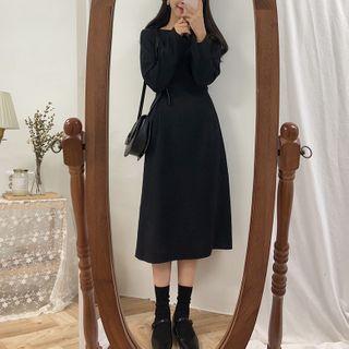 Long-sleeve Bow-back Midi A-line Dress