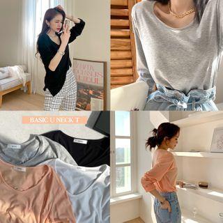 U-neck Slit-side Textured T-shirt