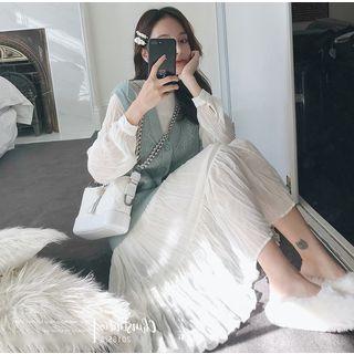Knit Vest / Long-sleeve Midi Dress / Set