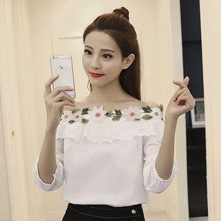 Flower Applique Off Shoulder 3/4 Sleeve Top
