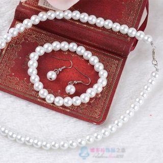 Set: Faux Pearl Earrings + Necklace + Bracelet