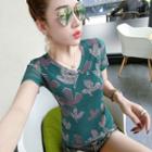 Leaf Printed Short-sleeve T-shirt