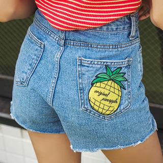 Frey-hem Appliqu  Denim Shorts