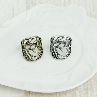 Cutout Leaf Ring