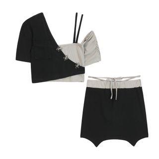 Short-sleeve Asymmetrical T-shirt / Mini Pencil Skirt