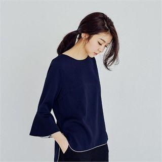 Dip-back Piped Blouse
