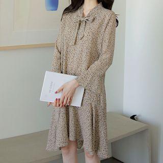 Tie-neck Ruffle-hem Pattern Midi Dress