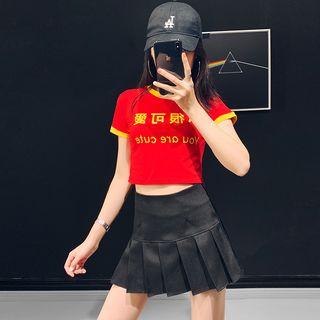 Contrasted Lettering Crop T-shirt