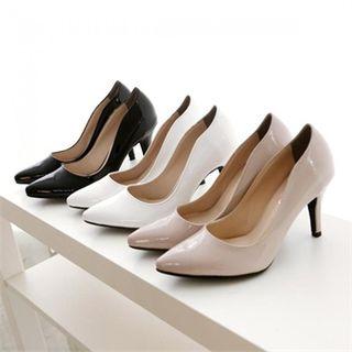Scallop-edge Patent Pumps