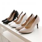 Scallop-edge Patent Pumps