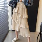 Elbow-sleeve Print T-shirt / Tiered Midi Skirt