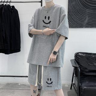 Set: Elbow-sleeve Smiley Face T-shirt + Shorts