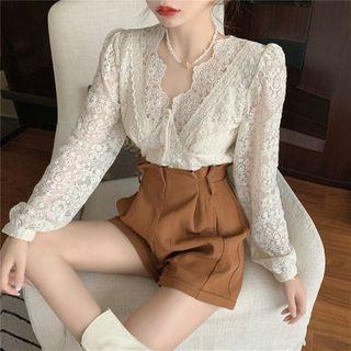 Lace V-neck Blouse / Wide-leg Shorts