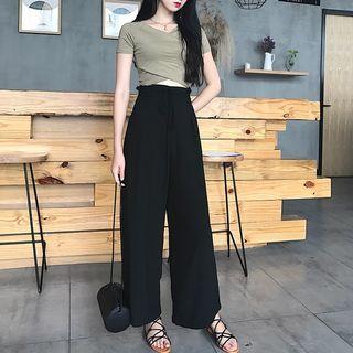 Short-sleeve Wrapped T-shirt / Wide-leg Pants