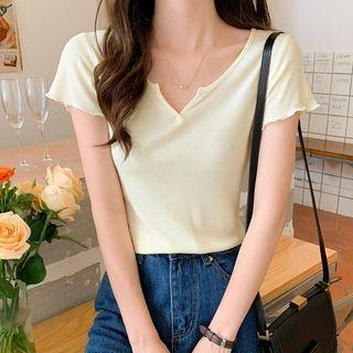 Short-sleeve V-neck Ruffled Plain T-shirt