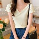 Short-sleeve V-neck Ruffled Plain T-shirt