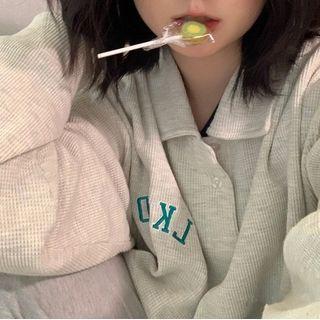 Letter Embroidered Collar Sweatshirt