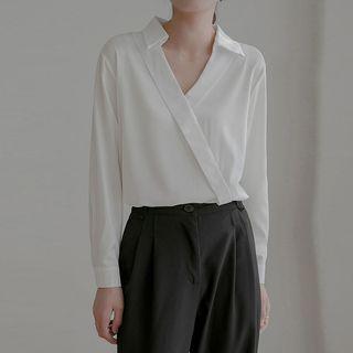 Collar V-neck Blouse