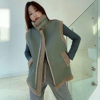 Leopard Print Sweatshirt / Faux Shearling Vest
