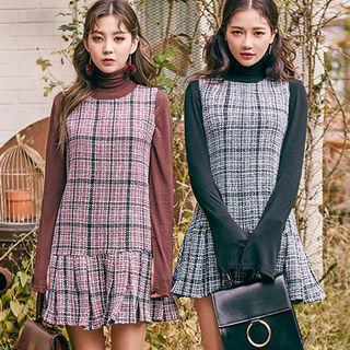 Sleeveless Ruffle-hem Mini Tweed Dress