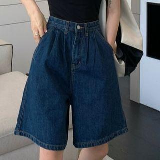 Denim Shorts / Tank Top