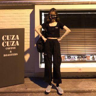 Short-sleeve Zip T-shirt / Crop Cargo Pants