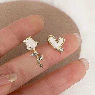 Flower Heart Asymmetrical Alloy Earring 1 Pair - Gold - One Size