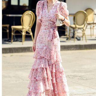 Set: Short-sleeve Floral Print Blouse + Tiered Midi Skirt