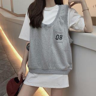 Pocket Detail Vest / Crew-neck Short-sleeve T-shirt