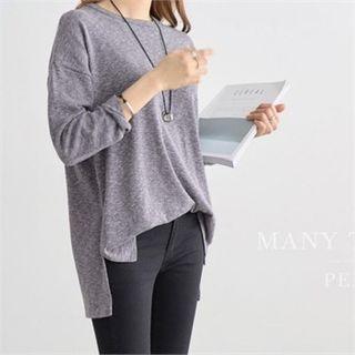 Long-sleeve Crew-neck Dip-back T-shirt