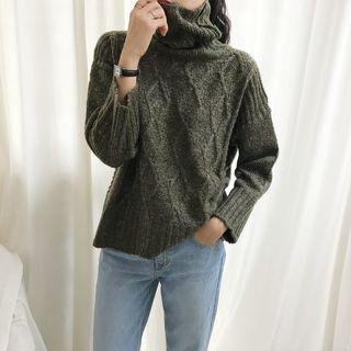 Turtle-neck Diamond-knit Sweater