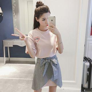 Set: Short-sleeve Long T-shirt + Plaid Mini Skirt