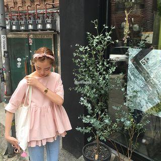 Elbow-sleeve Frilled Top