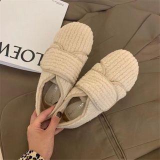 Adhesive Tab Fleece Flats
