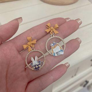Rabbit Glaze Asymmetrical Alloy Dangle Earring